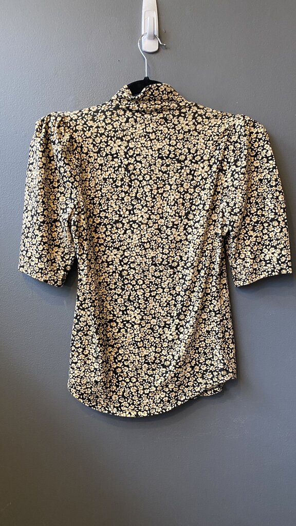 Puff Sleeve Mockneck Tee