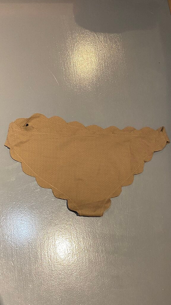 Scallop Low Bikini Bottoms