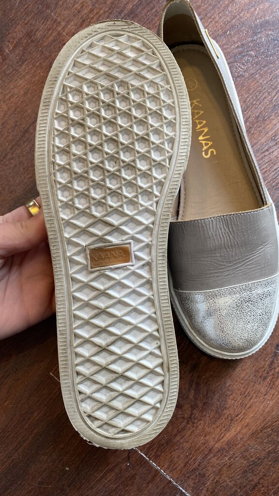 Cap Toe Slip On Sneakers