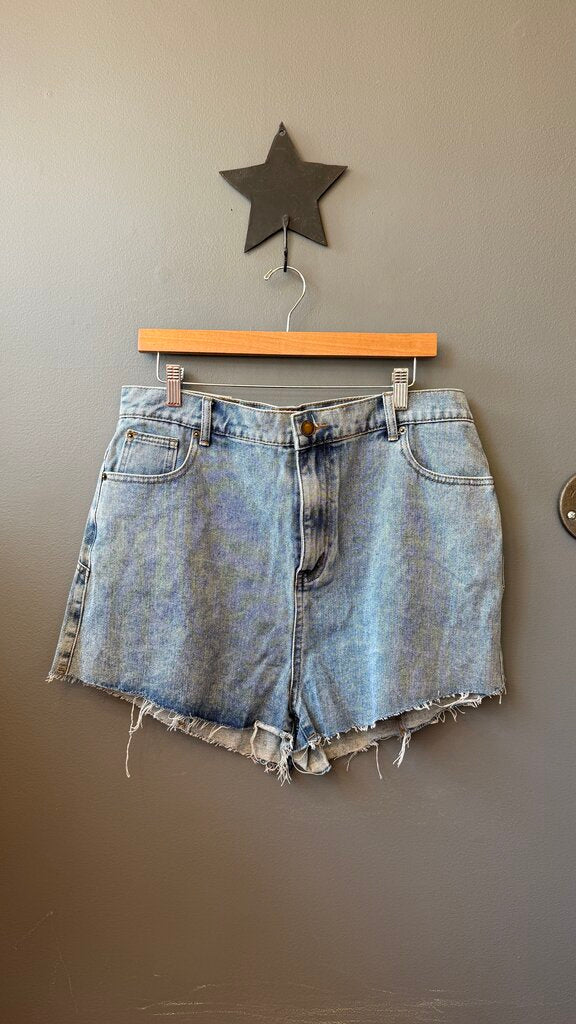 Star Bum Denim Cut Off Shorts