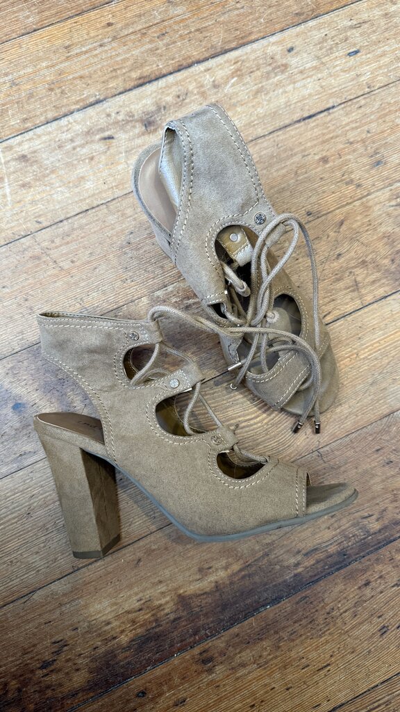 Lace Up Block Heel Sandals