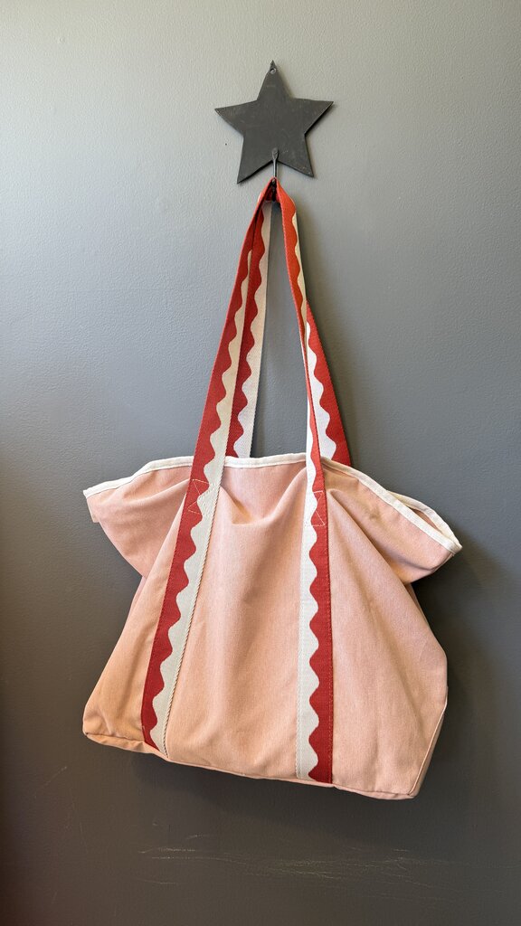 Scallop Strap Oversize Tote Bag