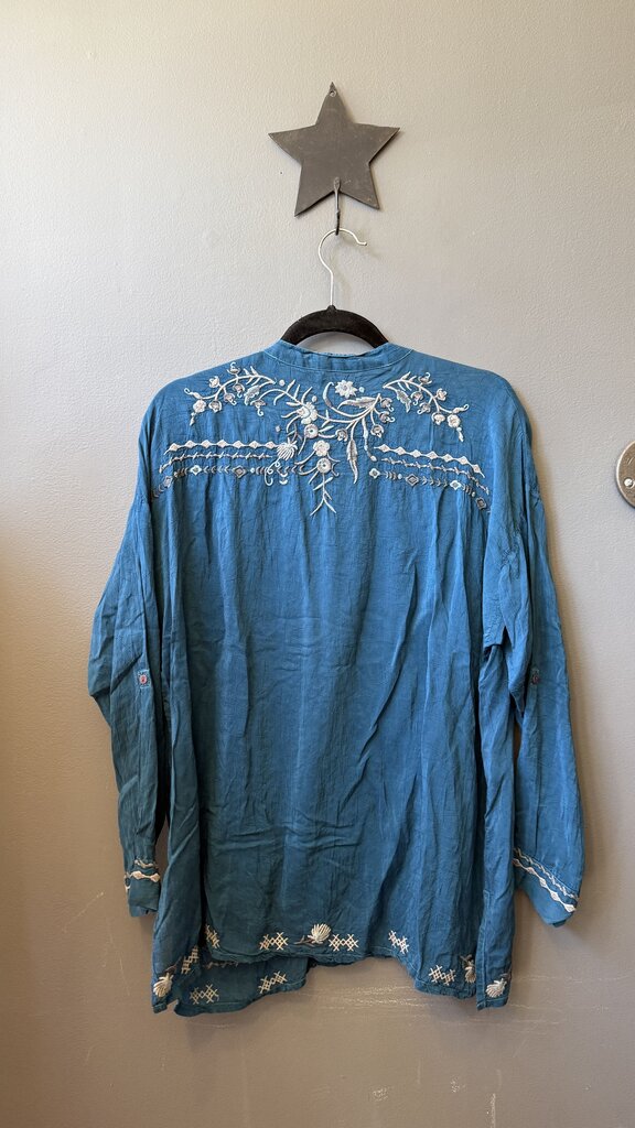 Embroidered Floral Tunic Top