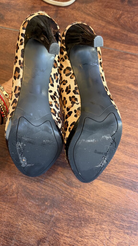 Leopard Ponyhair Pumps