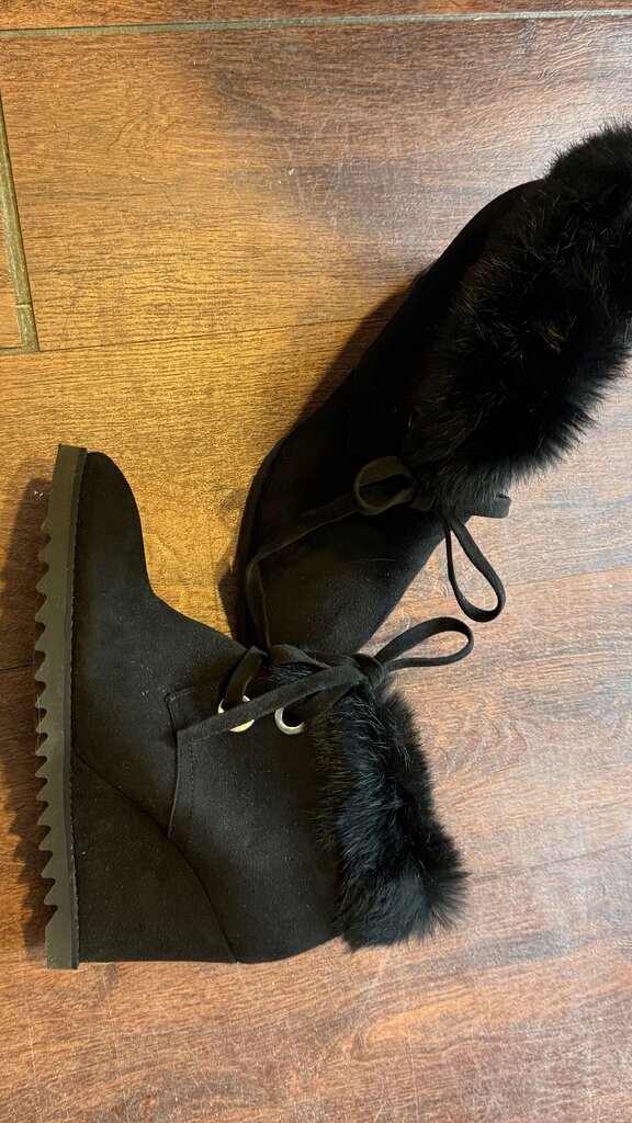 Fur Trim Suede Wedge Booties