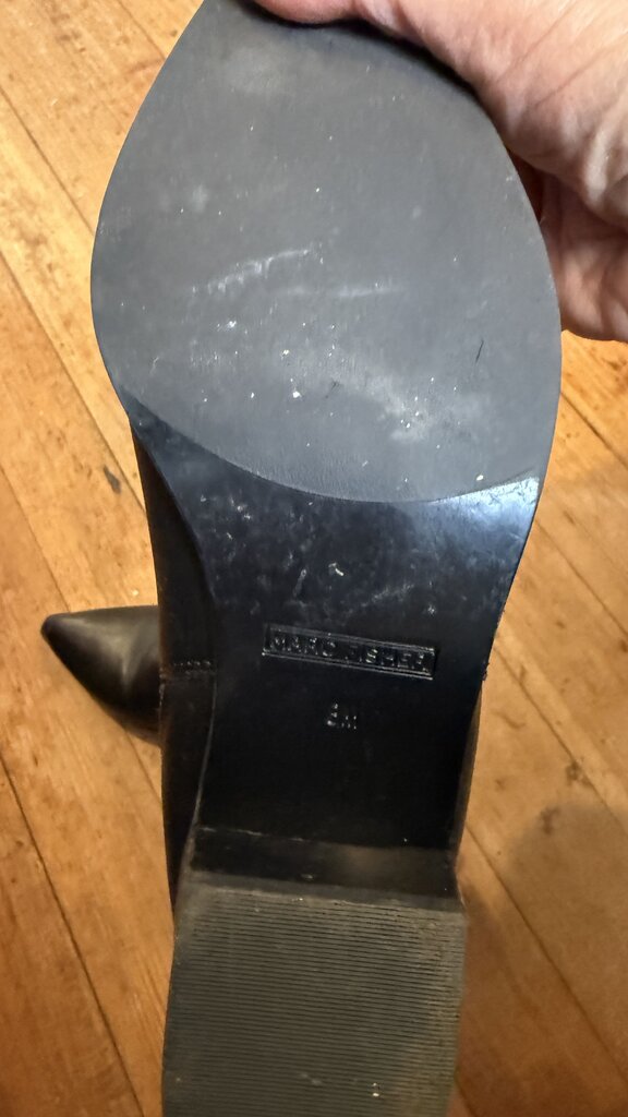 Leather Pointed Booties