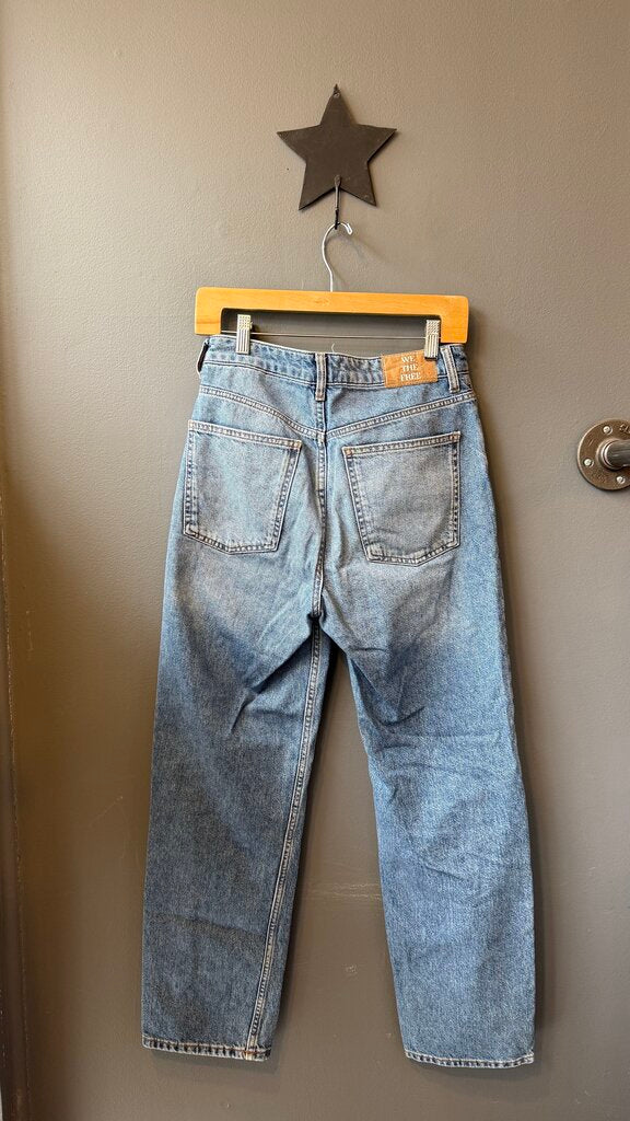 Straight High Rise Jeans