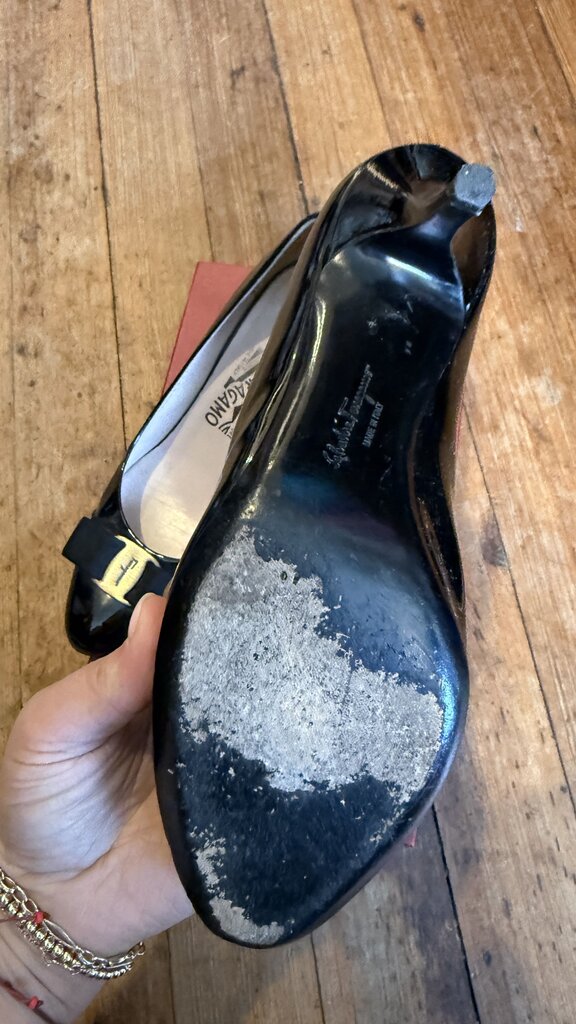 Patent Bow Pumps