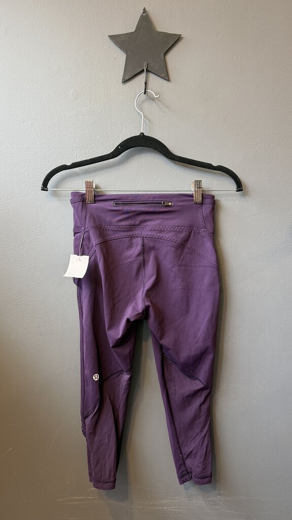 Crop Back Pocket Leggings