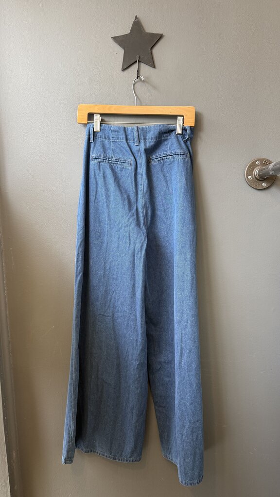 Super Wide Leg Jeans