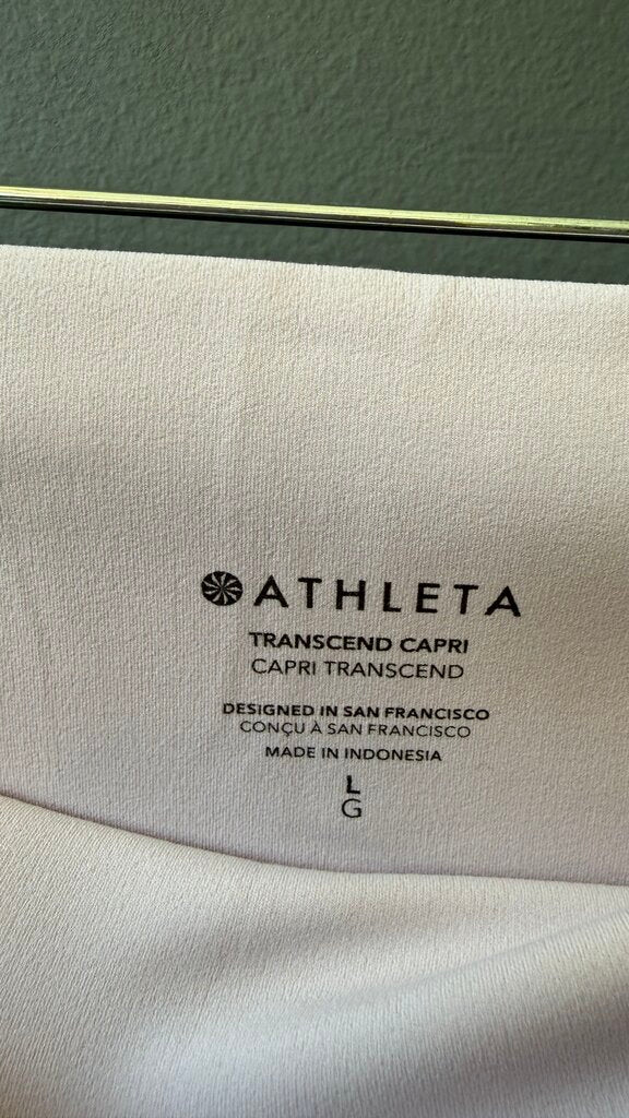 Transcend Capri Leggings