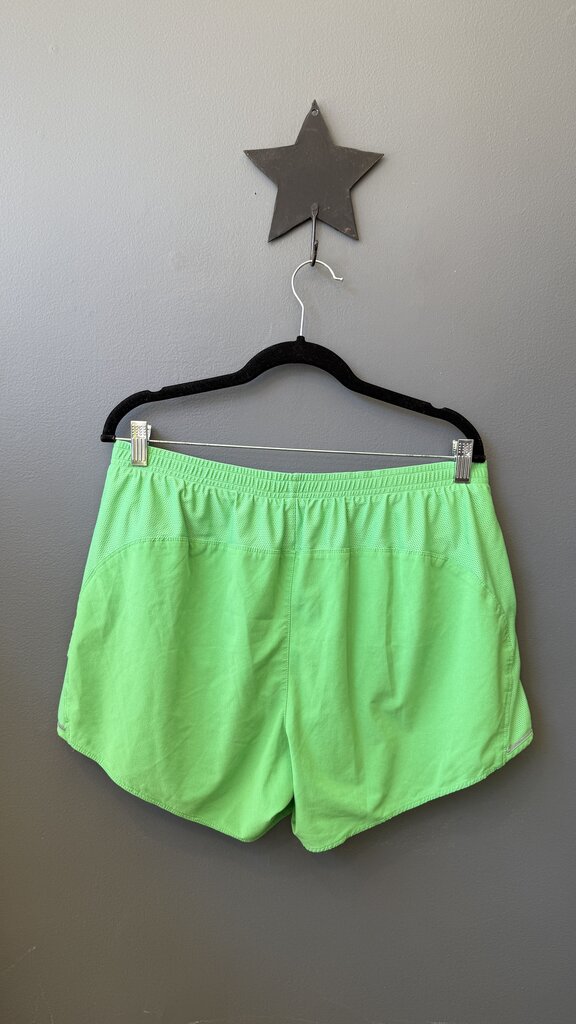 Active Zipper Pocket Shorts