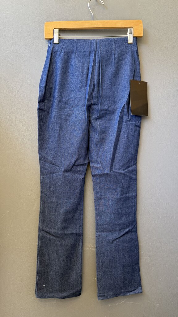 Kick Crop Pull On Jeans