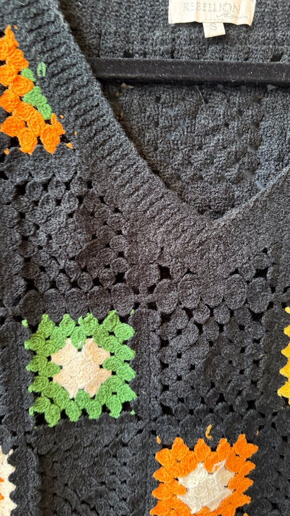 Granny Square Sleeveless Pullover
