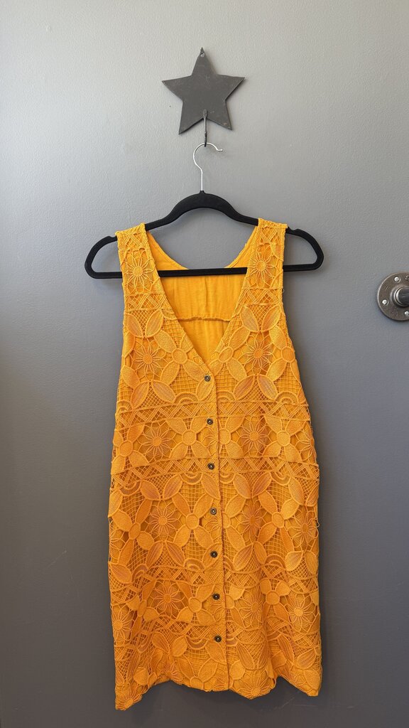 Lace Vback Shift Dress