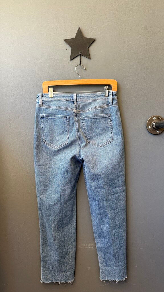High Rise Crop Straight Jeans