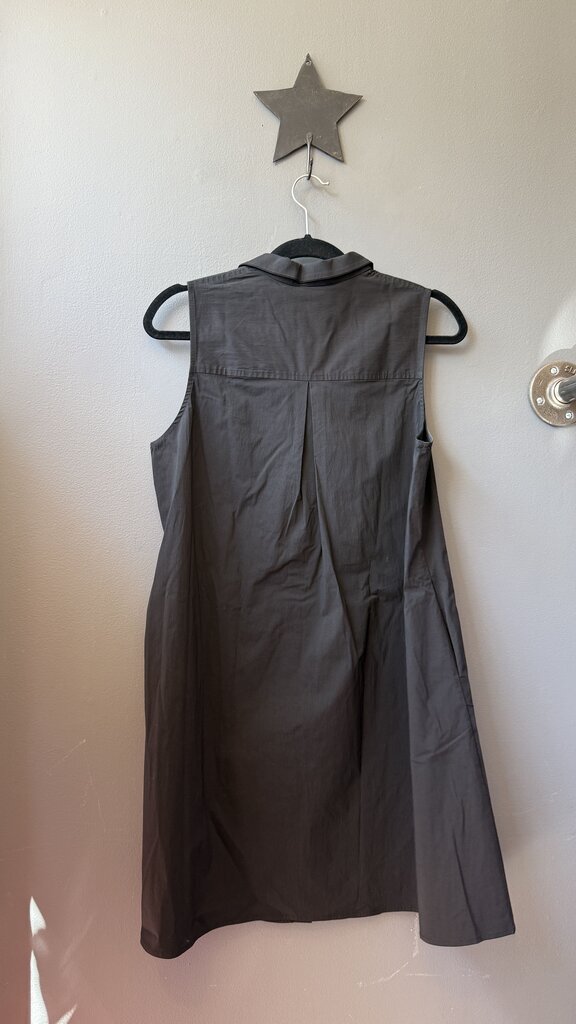 Swing Sleeveless Shirtdress