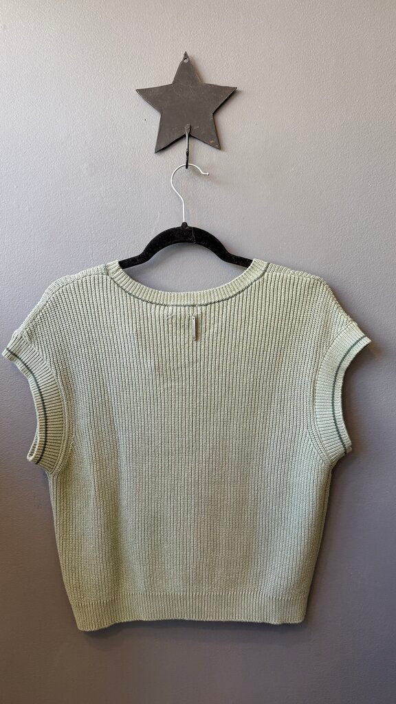 Ribbed Short Sleeve Sweater