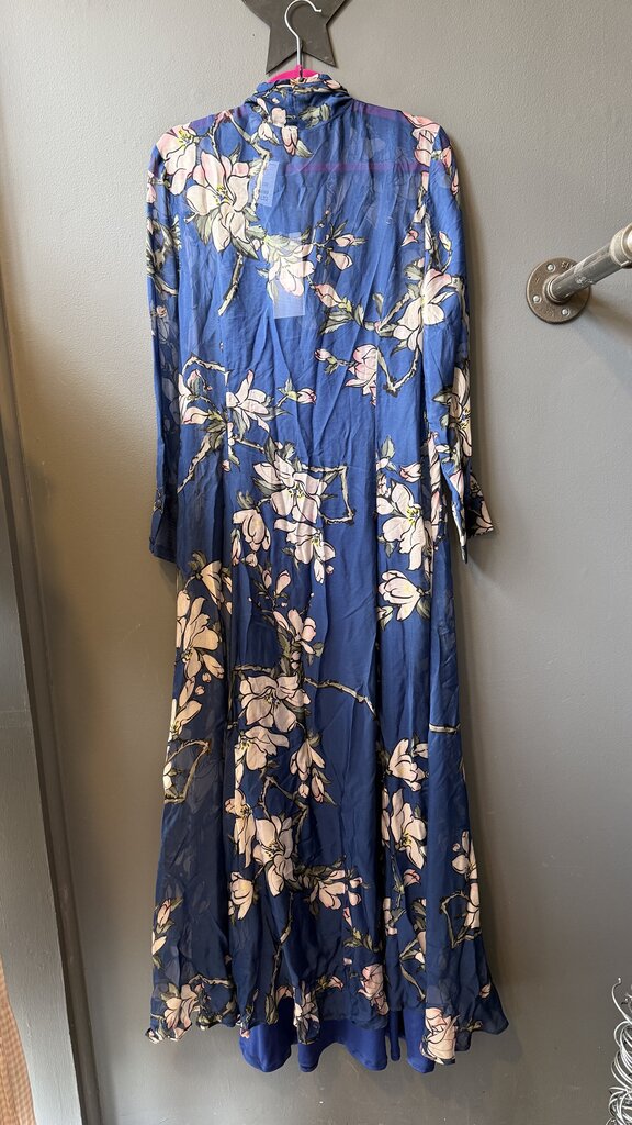 Tie Neck Longsleeve Maxi Dress