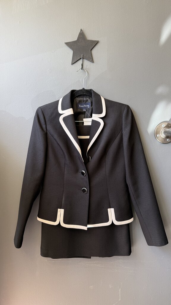 Round Lapel Skirt Blazer Suit