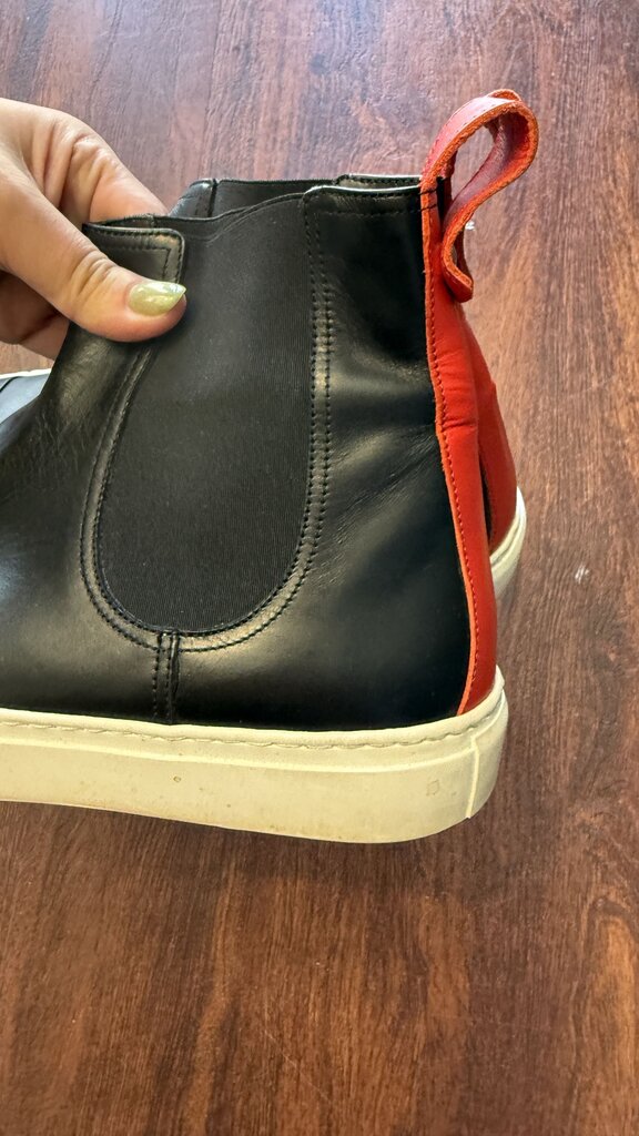 Pull On Leather Chelsea Booties