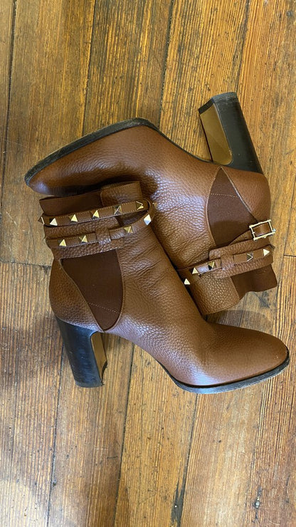 Rockstud Heeled Booties (39.5)