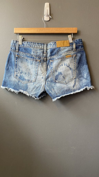 Norma Acid Wash Cut Offs