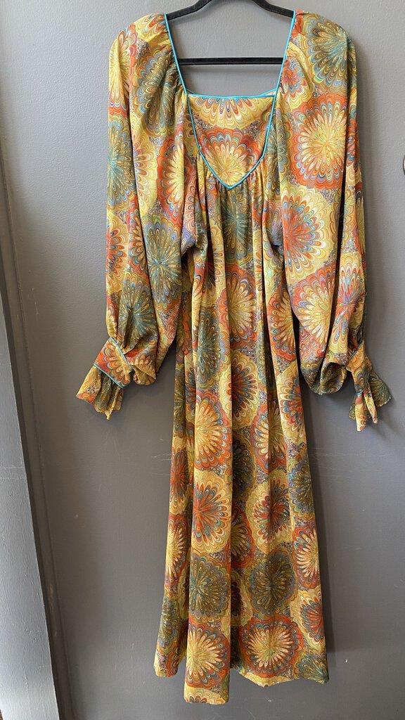 Vintage Long Sleeve Maxi Dress