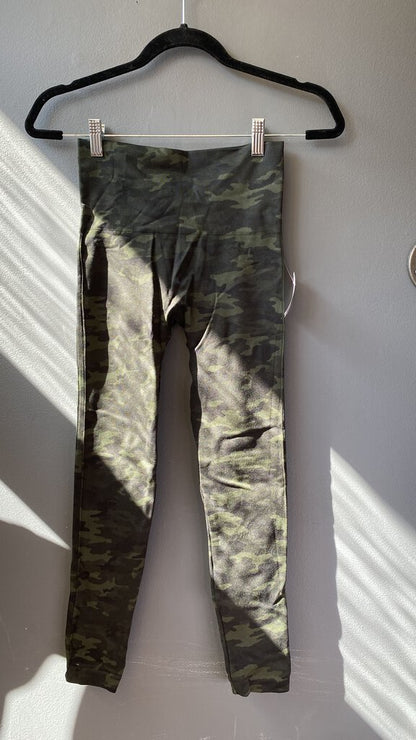 Seamless Camo Leggings