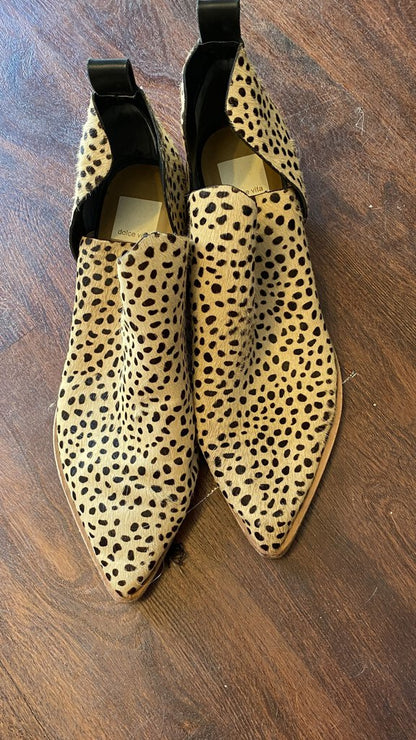 Ponyhair Leopard Pointed Booties