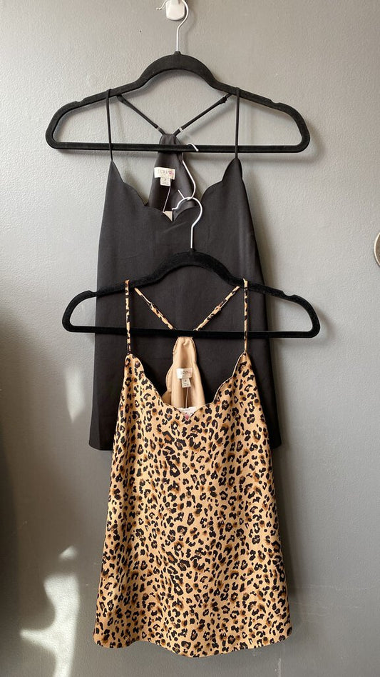 Scallop Hem Leopard Tank