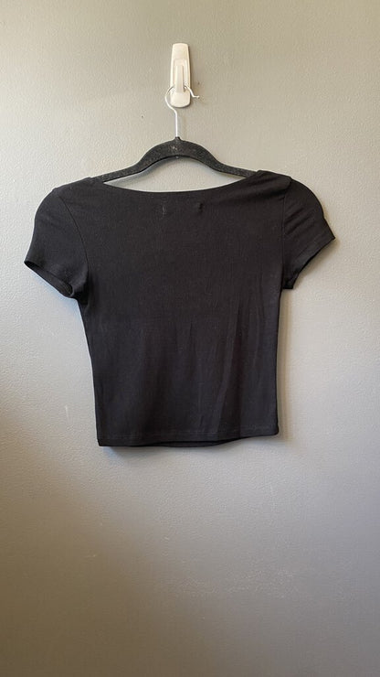 Ribbed Henley Crop Tee