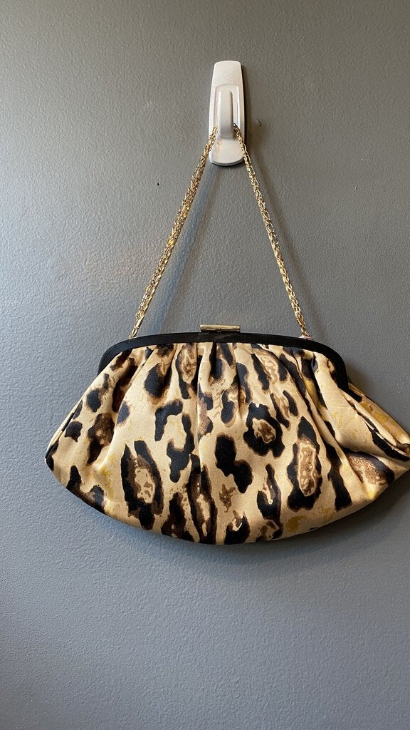 Leopard Hinge Clutch w/ Chain