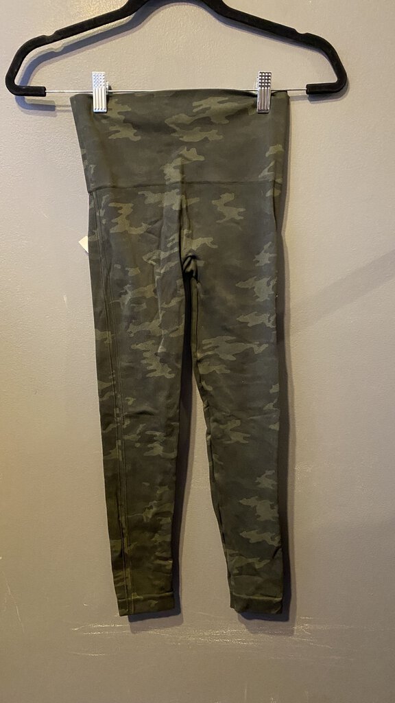 Seamless Camo Leggings