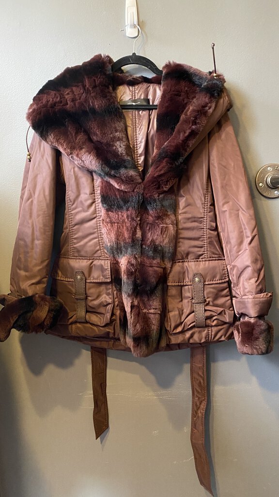 Faux Fur Trim Parka (IT44)