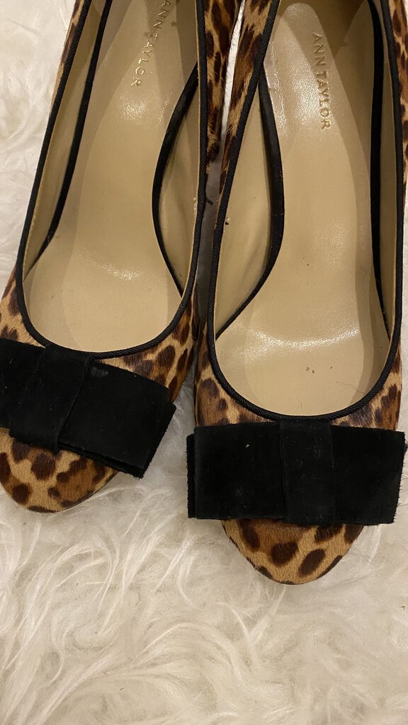 Calfhair Bow Pumps