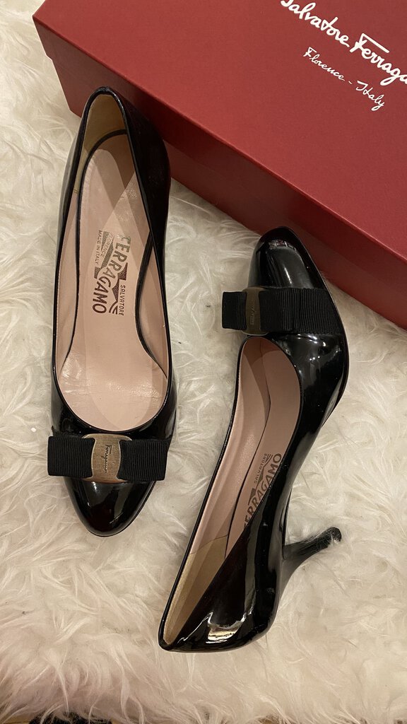 Bow Patent Pumps