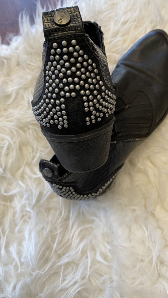 Stud Heel Low Bootie Shoes