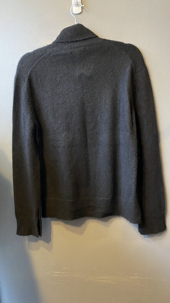 Cashmere Boxy Turtleneck