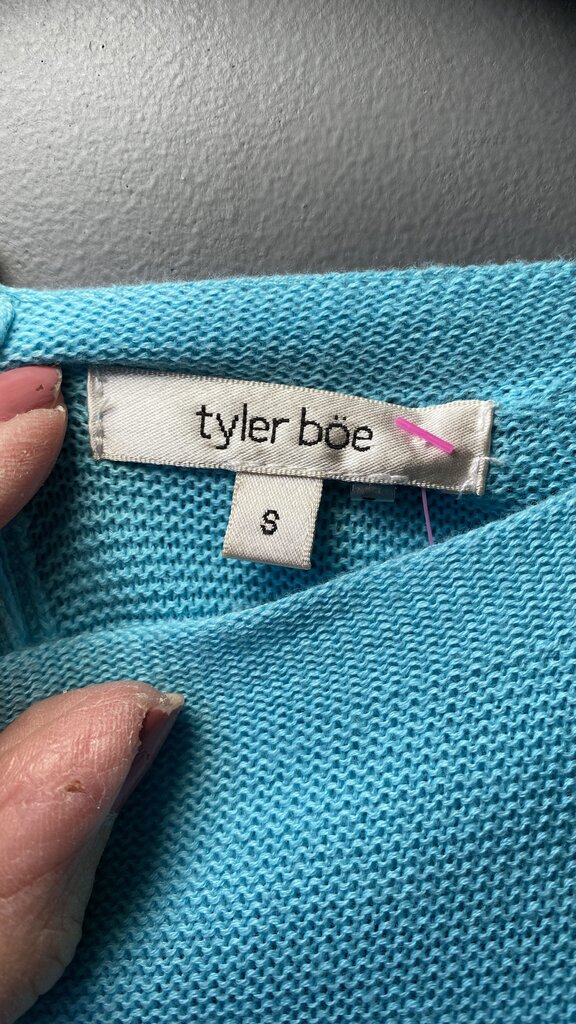 Boatneck Snap Back Sweater