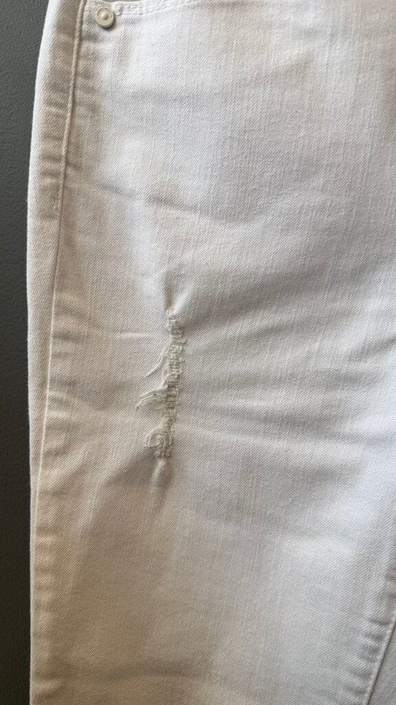 Raw Hem Stretch Skinny Jeans