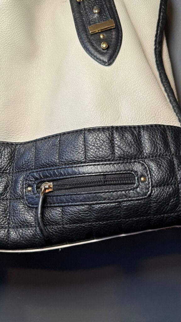 Quilted Detail Zipper Tote