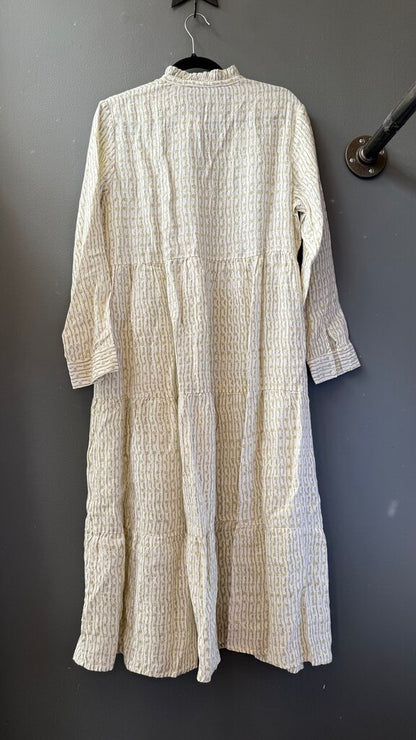 Linen Tiered Long Sleeve Midi Dress