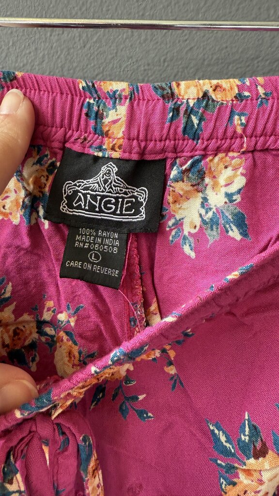 Rose Print Pull On Shorts