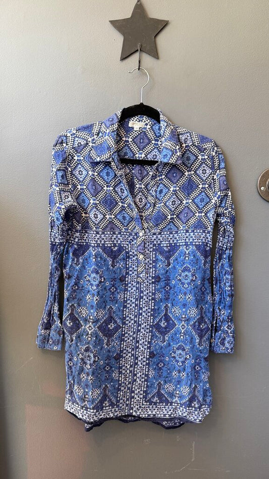 Print Tissue Tunic Blouse