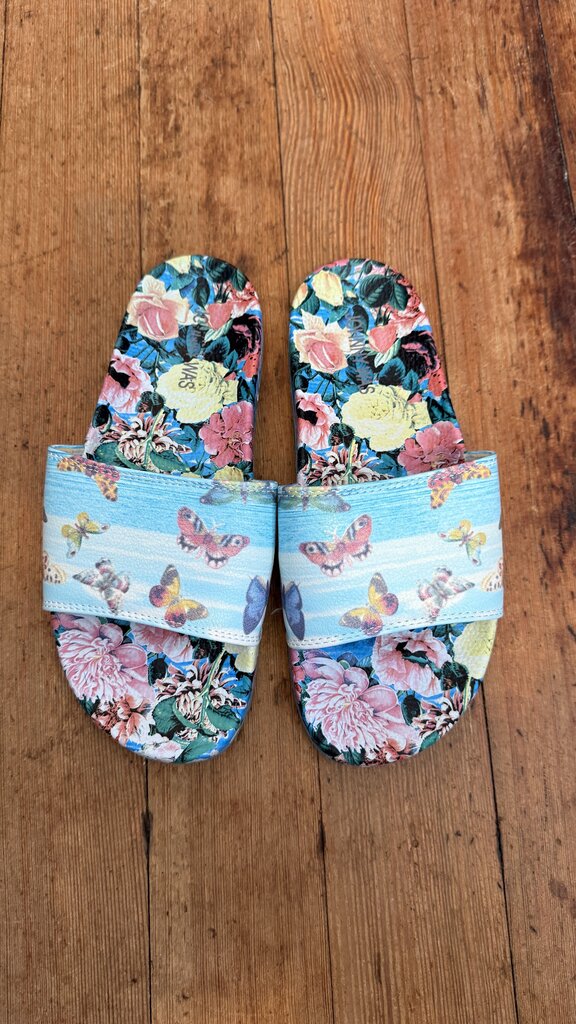 Butterfly Pool Slides