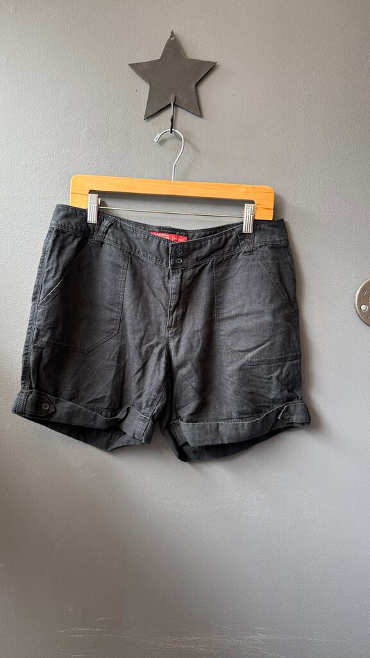 Linen Cotton Cuffed Shorts