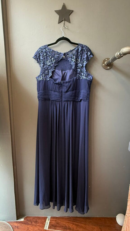 Lace Neckline Chiffon Gown
