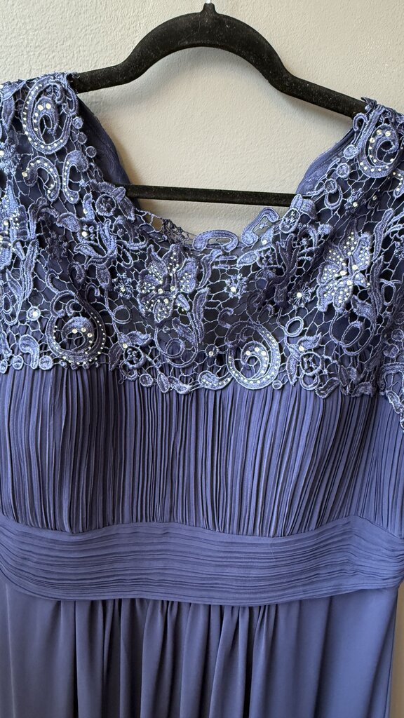 Lace Neckline Chiffon Gown