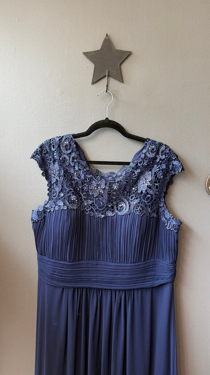 Lace Neckline Chiffon Gown